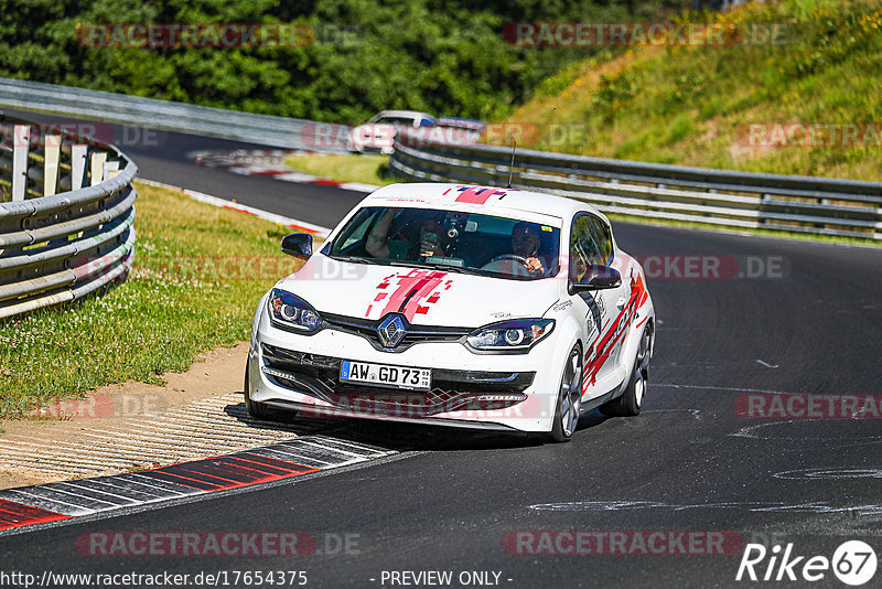 Bild #17654375 - Touristenfahrten Nürburgring Nordschleife (03.07.2022)