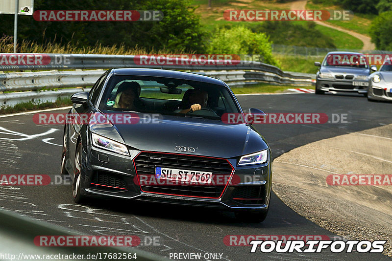 Bild #17682564 - Touristenfahrten Nürburgring Nordschleife (03.07.2022)