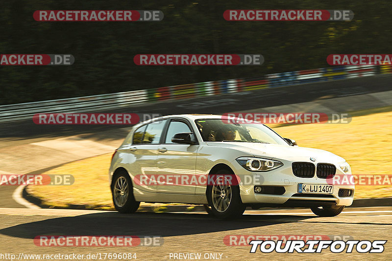 Bild #17696084 - Touristenfahrten Nürburgring Nordschleife (04.07.2022)