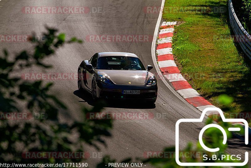 Bild #17711590 - Touristenfahrten Nürburgring Nordschleife (06.07.2022)