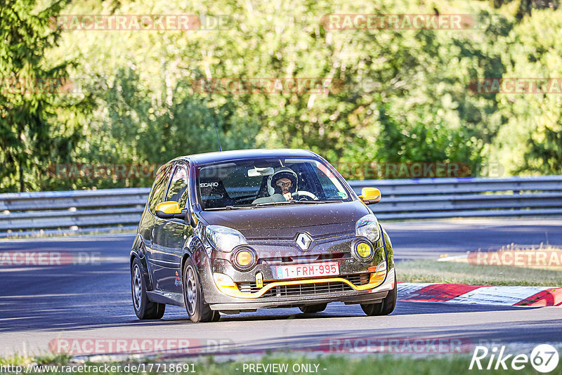 Bild #17718691 - Touristenfahrten Nürburgring Nordschleife (06.07.2022)