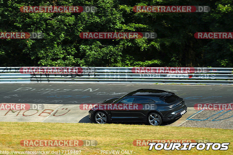 Bild #17719407 - Touristenfahrten Nürburgring Nordschleife (06.07.2022)