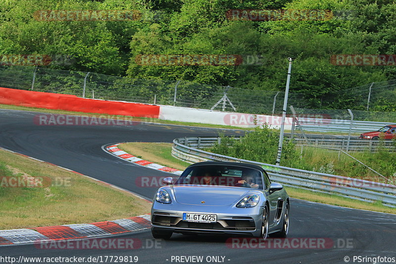 Bild #17729819 - Touristenfahrten Nürburgring Nordschleife (10.07.2022)