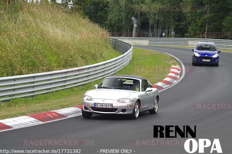 Bild #17731382 - Touristenfahrten Nürburgring Nordschleife (10.07.2022)