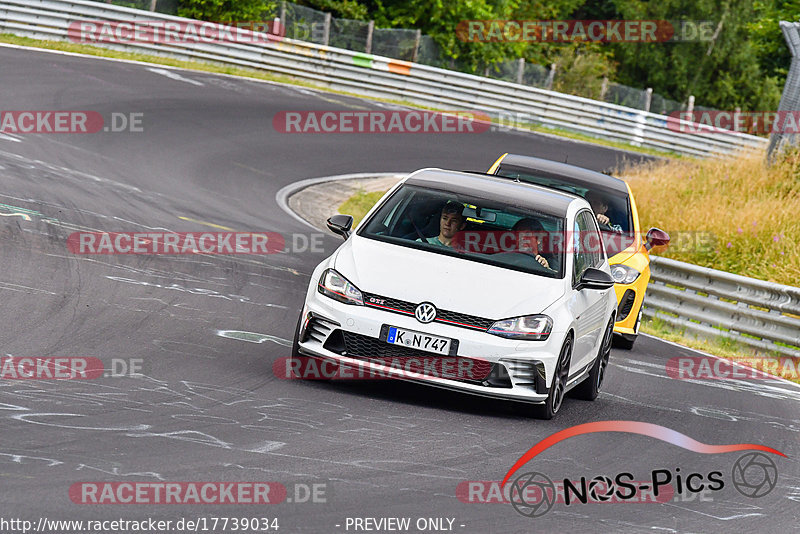 Bild #17739034 - Touristenfahrten Nürburgring Nordschleife (10.07.2022)