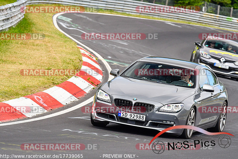 Bild #17739065 - Touristenfahrten Nürburgring Nordschleife (10.07.2022)