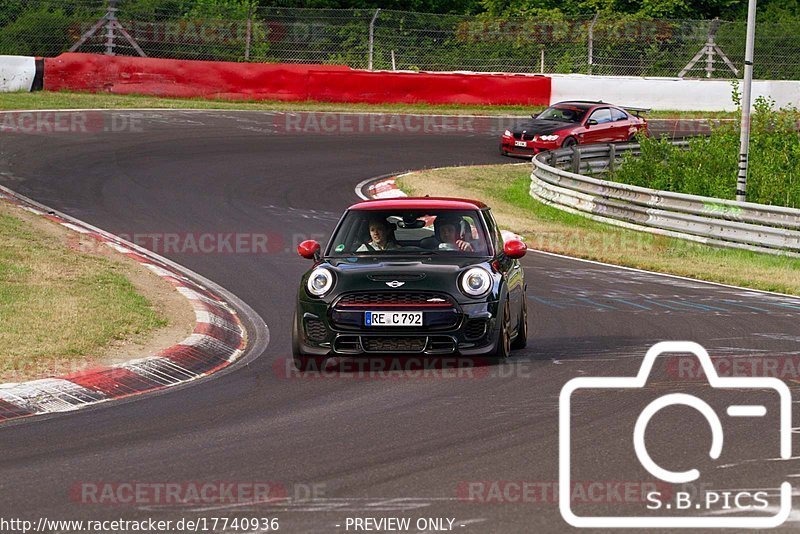 Bild #17740936 - Touristenfahrten Nürburgring Nordschleife (10.07.2022)