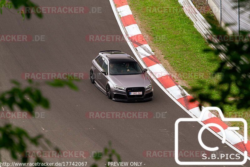 Bild #17742067 - Touristenfahrten Nürburgring Nordschleife (10.07.2022)