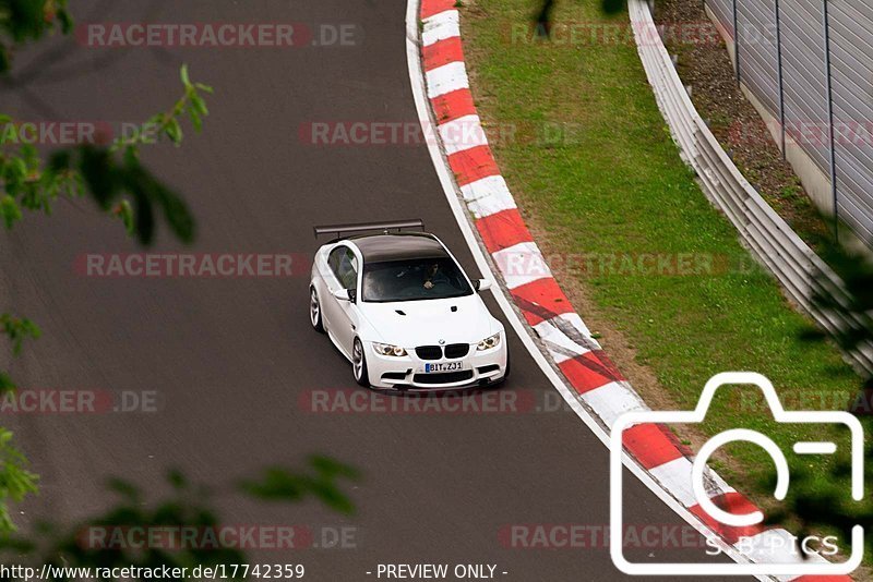 Bild #17742359 - Touristenfahrten Nürburgring Nordschleife (10.07.2022)