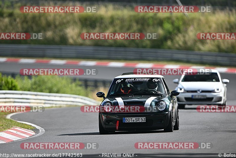 Bild #17742563 - Touristenfahrten Nürburgring Nordschleife (10.07.2022)