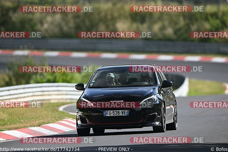 Bild #17742734 - Touristenfahrten Nürburgring Nordschleife (10.07.2022)