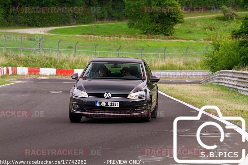 Bild #17742962 - Touristenfahrten Nürburgring Nordschleife (10.07.2022)