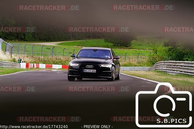 Bild #17743240 - Touristenfahrten Nürburgring Nordschleife (10.07.2022)