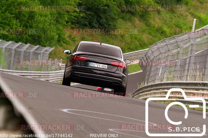 Bild #17744142 - Touristenfahrten Nürburgring Nordschleife (10.07.2022)