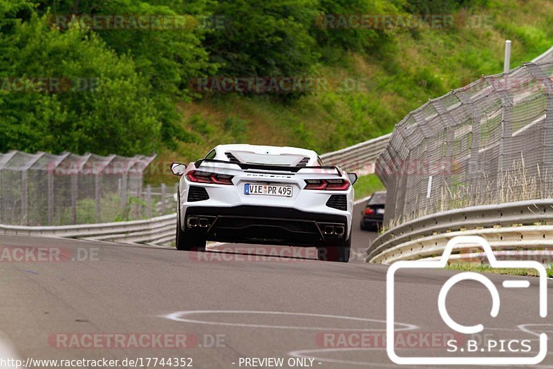 Bild #17744352 - Touristenfahrten Nürburgring Nordschleife (10.07.2022)