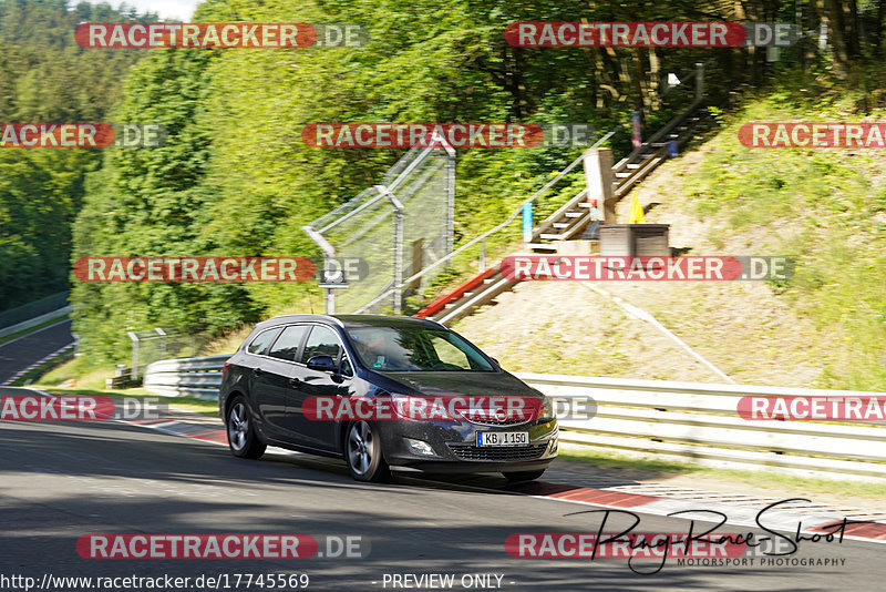 Bild #17745569 - Touristenfahrten Nürburgring Nordschleife (10.07.2022)