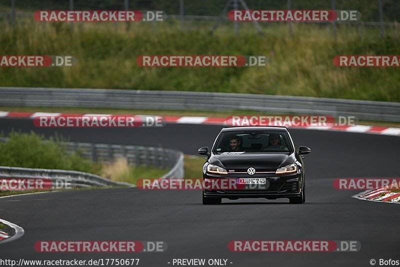 Bild #17750677 - Touristenfahrten Nürburgring Nordschleife (10.07.2022)