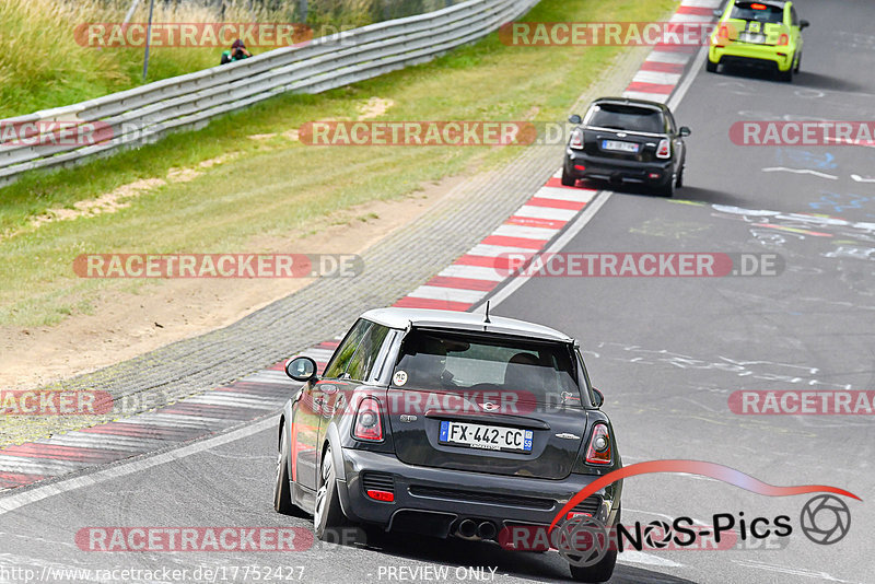 Bild #17752427 - Touristenfahrten Nürburgring Nordschleife (10.07.2022)