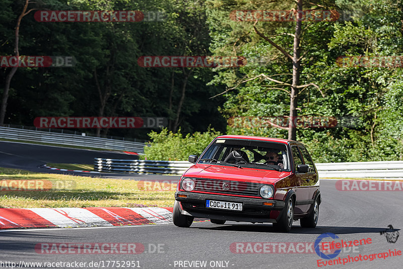 Bild #17752951 - Touristenfahrten Nürburgring Nordschleife (10.07.2022)