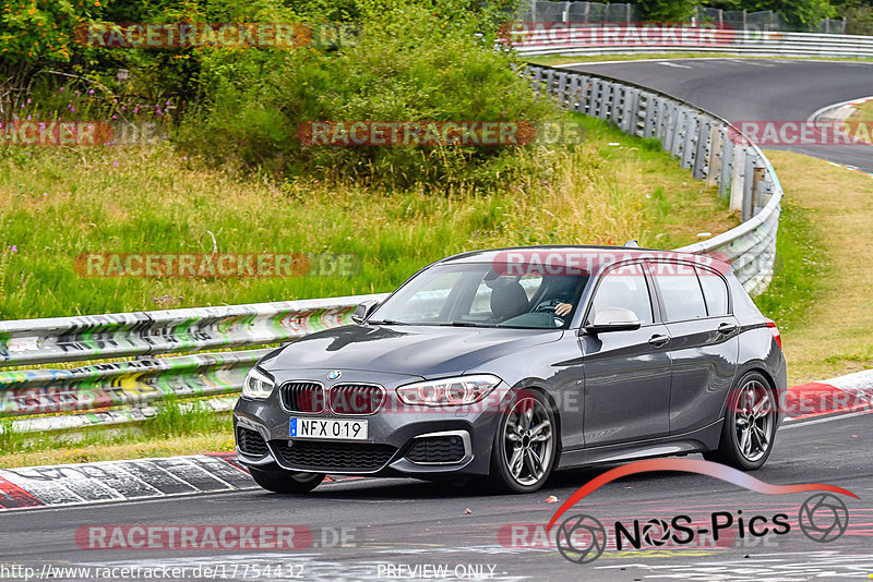 Bild #17754432 - Touristenfahrten Nürburgring Nordschleife (10.07.2022)