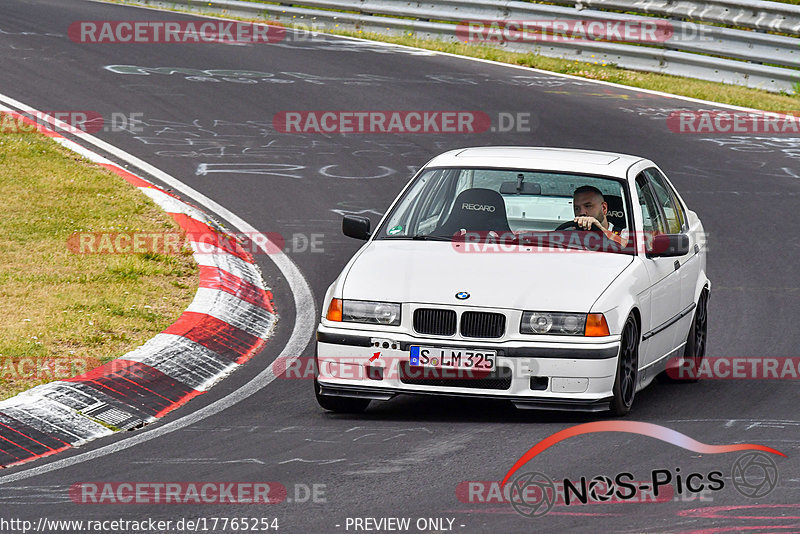 Bild #17765254 - Touristenfahrten Nürburgring Nordschleife (10.07.2022)