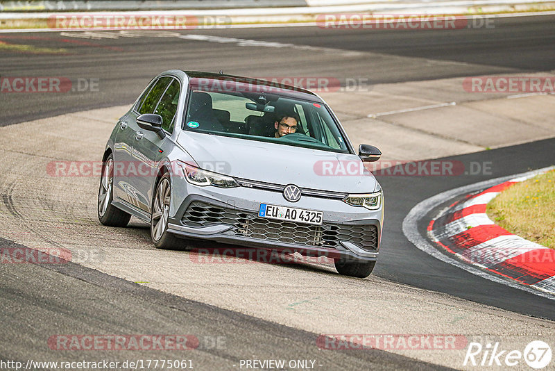 Bild #17775061 - Touristenfahrten Nürburgring Nordschleife (10.07.2022)