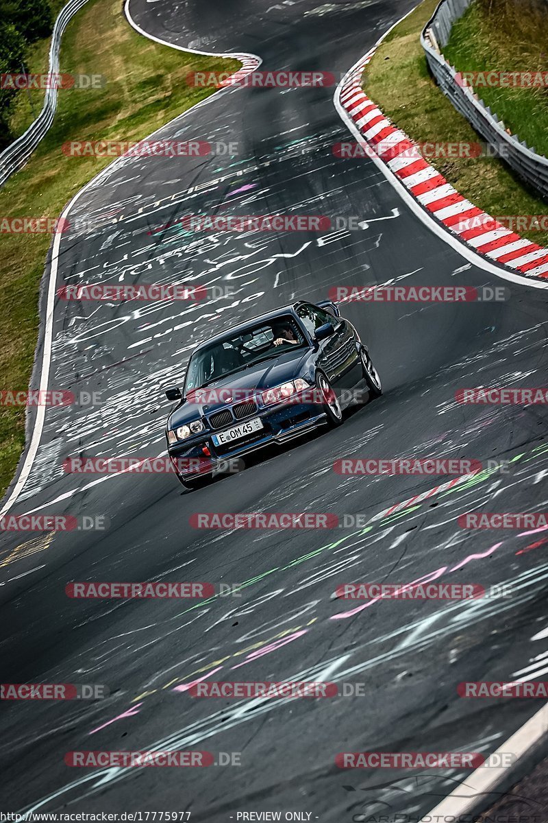 Bild #17775977 - Touristenfahrten Nürburgring Nordschleife (10.07.2022)