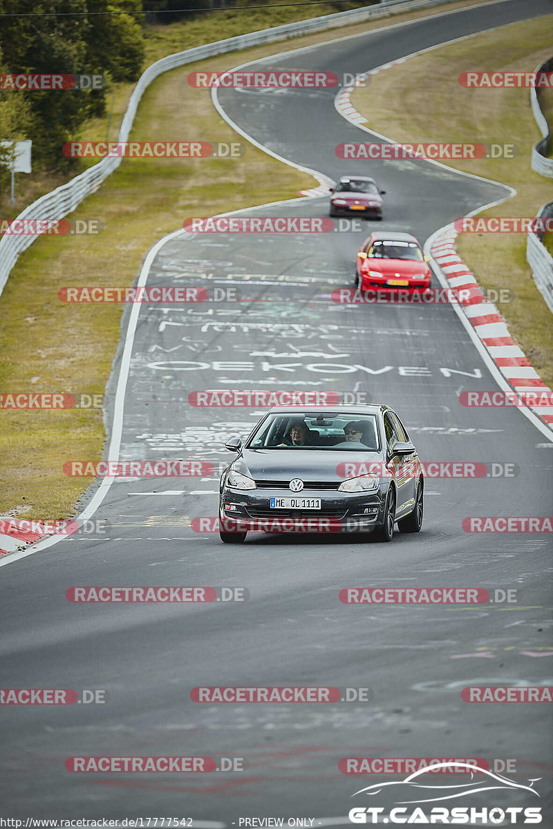 Bild #17777542 - Touristenfahrten Nürburgring Nordschleife (10.07.2022)