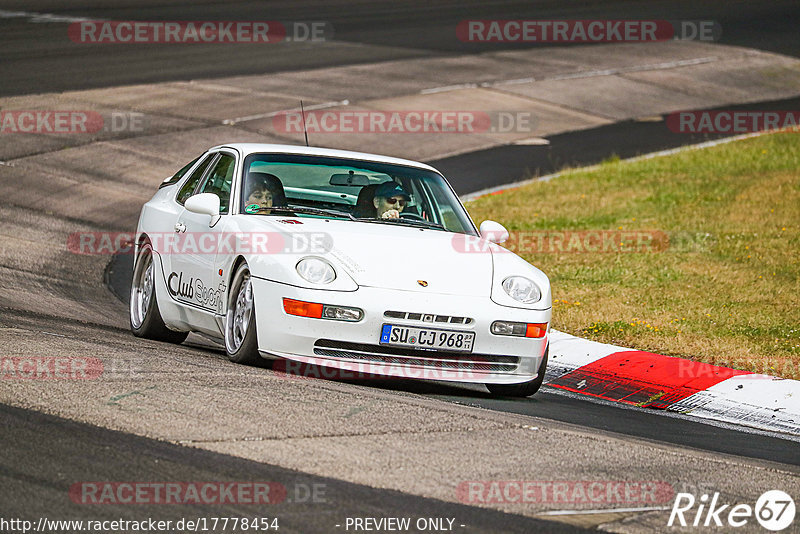 Bild #17778454 - Touristenfahrten Nürburgring Nordschleife (10.07.2022)