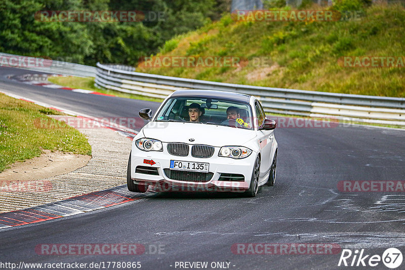 Bild #17780865 - Touristenfahrten Nürburgring Nordschleife (10.07.2022)