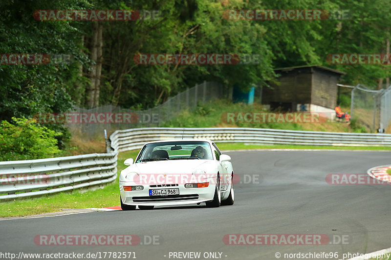 Bild #17782571 - Touristenfahrten Nürburgring Nordschleife (10.07.2022)