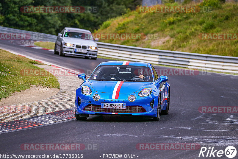 Bild #17786316 - Touristenfahrten Nürburgring Nordschleife (10.07.2022)