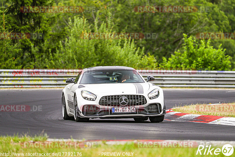 Bild #17792176 - Touristenfahrten Nürburgring Nordschleife (10.07.2022)