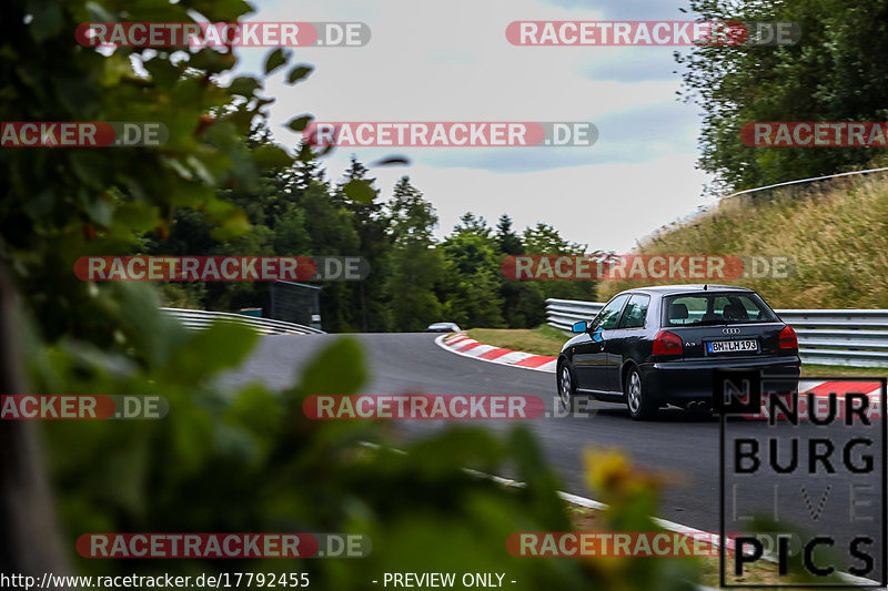 Bild #17792455 - Touristenfahrten Nürburgring Nordschleife (10.07.2022)