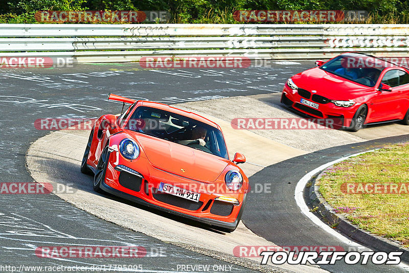 Bild #17795095 - Touristenfahrten Nürburgring Nordschleife (10.07.2022)