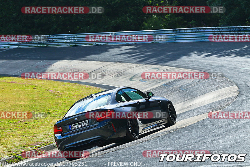 Bild #17795251 - Touristenfahrten Nürburgring Nordschleife (10.07.2022)