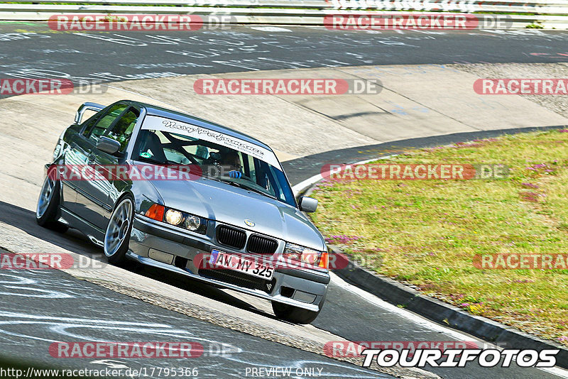 Bild #17795366 - Touristenfahrten Nürburgring Nordschleife (10.07.2022)