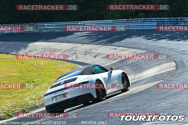 Bild #17795570 - Touristenfahrten Nürburgring Nordschleife (10.07.2022)