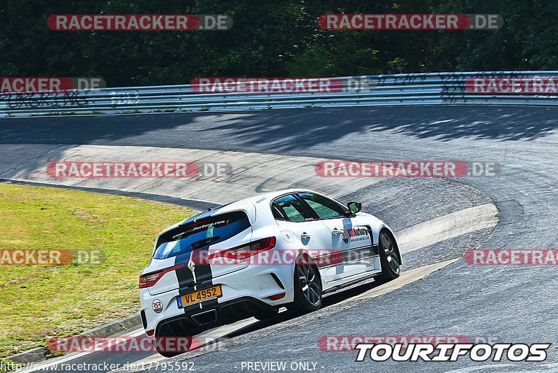 Bild #17795592 - Touristenfahrten Nürburgring Nordschleife (10.07.2022)