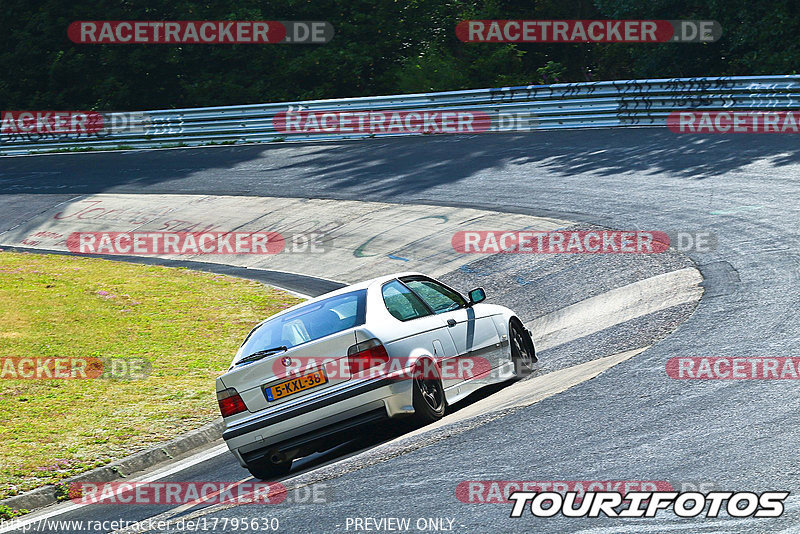 Bild #17795630 - Touristenfahrten Nürburgring Nordschleife (10.07.2022)