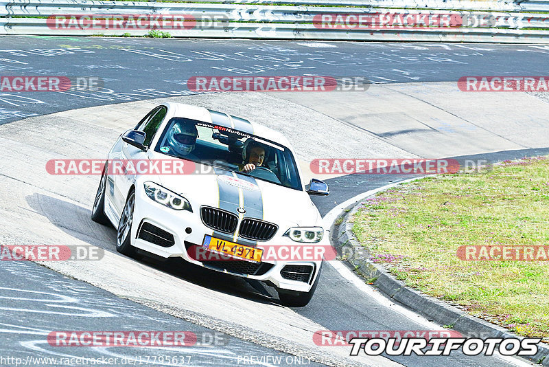 Bild #17795637 - Touristenfahrten Nürburgring Nordschleife (10.07.2022)