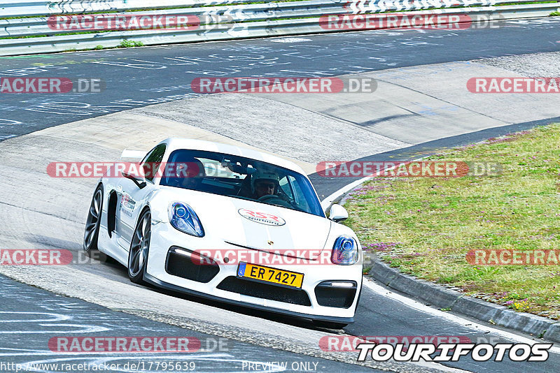 Bild #17795639 - Touristenfahrten Nürburgring Nordschleife (10.07.2022)