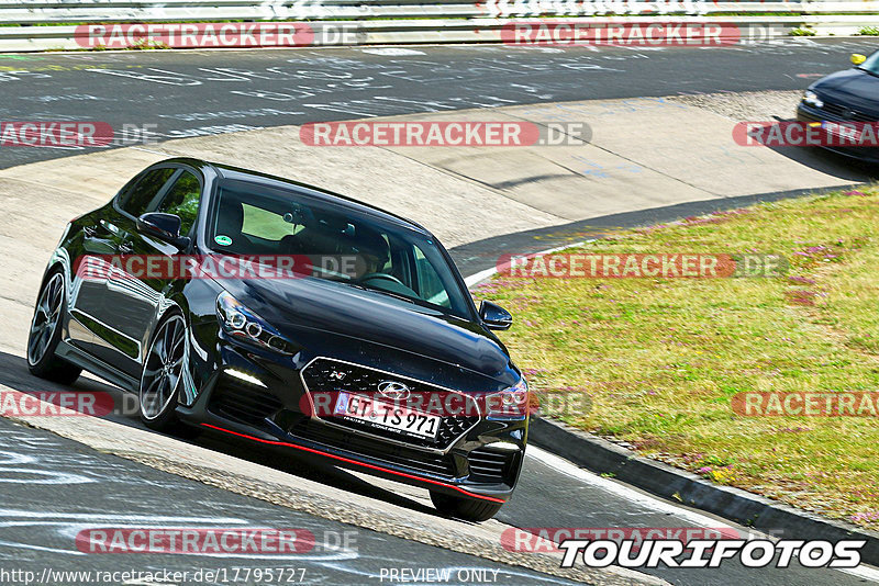 Bild #17795727 - Touristenfahrten Nürburgring Nordschleife (10.07.2022)