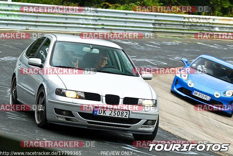 Bild #17799365 - Touristenfahrten Nürburgring Nordschleife (10.07.2022)