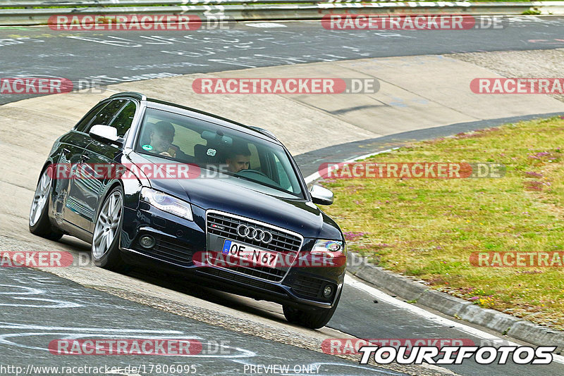 Bild #17806095 - Touristenfahrten Nürburgring Nordschleife (10.07.2022)