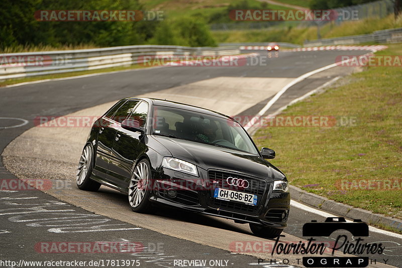 Bild #17813975 - Touristenfahrten Nürburgring Nordschleife (10.07.2022)