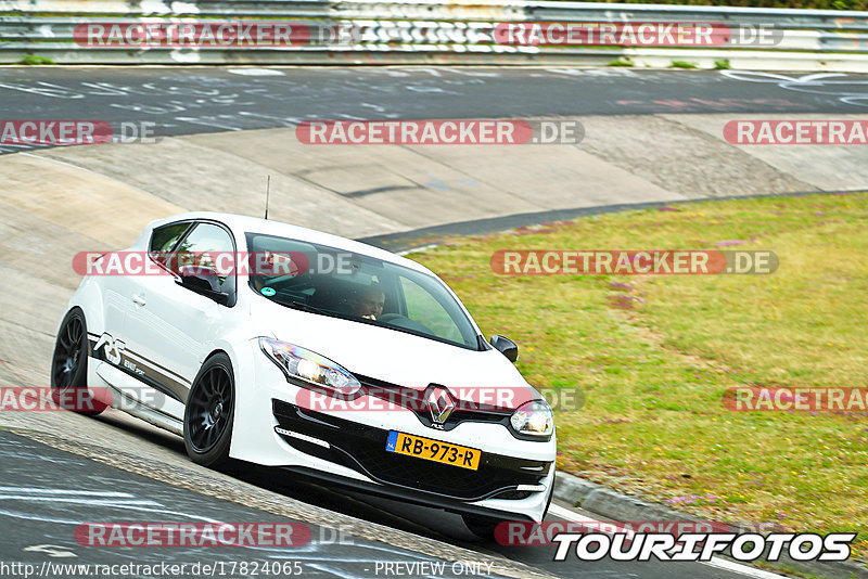 Bild #17824065 - Touristenfahrten Nürburgring Nordschleife (11.07.2022)