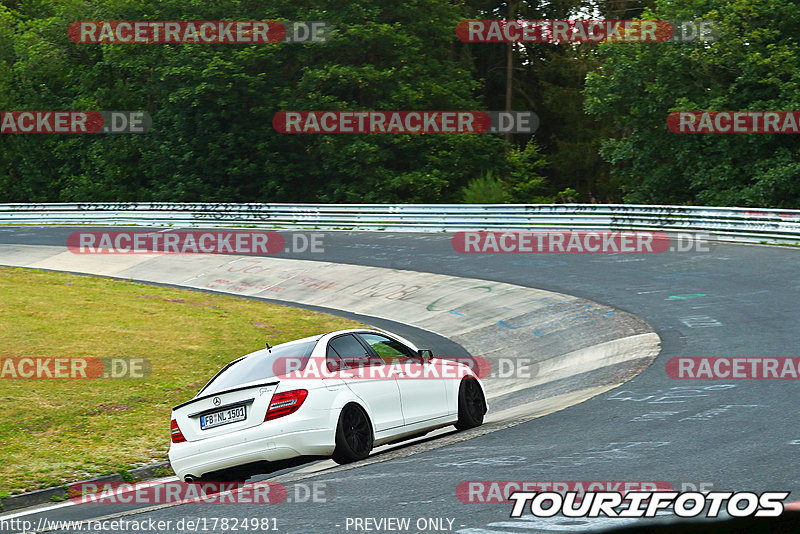 Bild #17824981 - Touristenfahrten Nürburgring Nordschleife (11.07.2022)