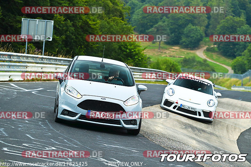 Bild #17825425 - Touristenfahrten Nürburgring Nordschleife (11.07.2022)