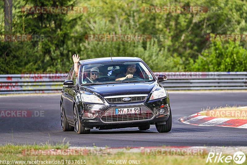 Bild #17837615 - Touristenfahrten Nürburgring Nordschleife (13.07.2022)